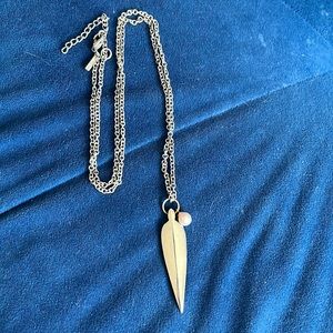 Vantel Pearl Necklace